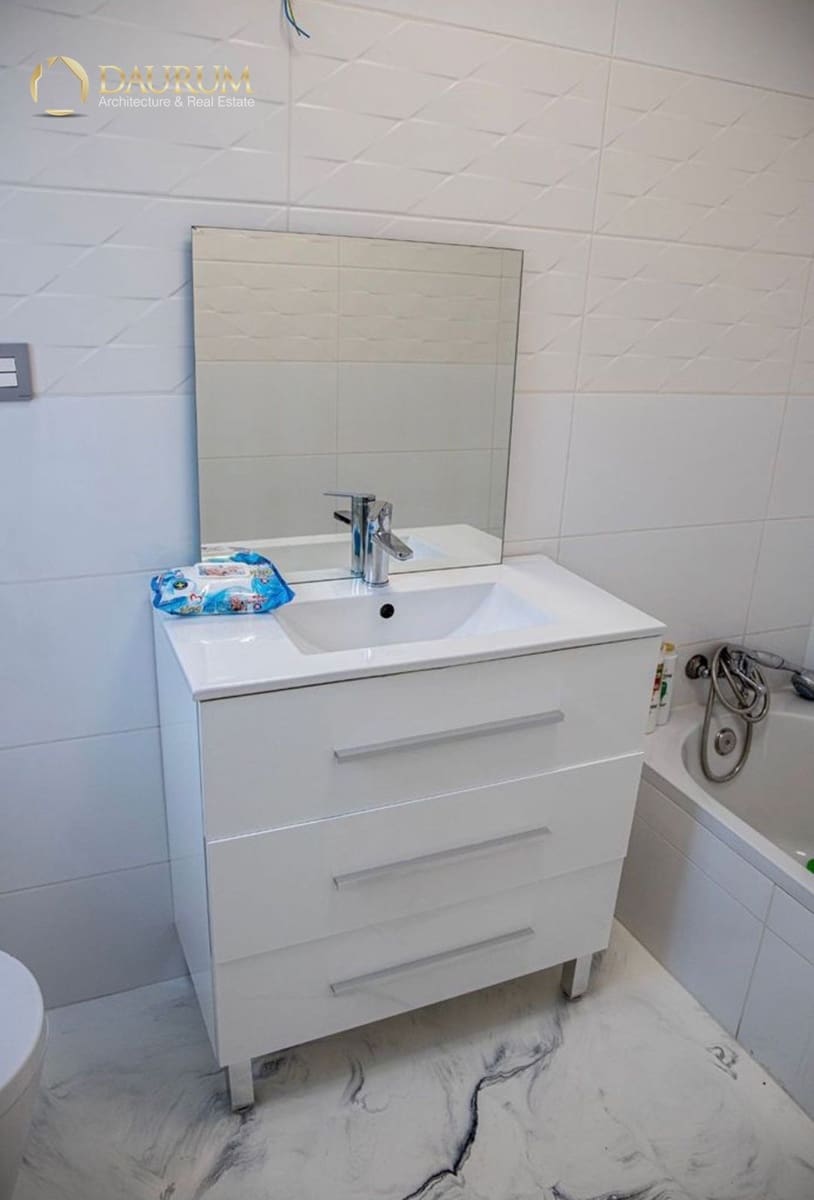 4 bedroom Villa for sale in Moralet with pool garage - € 340,000 (Ref: 9716574)