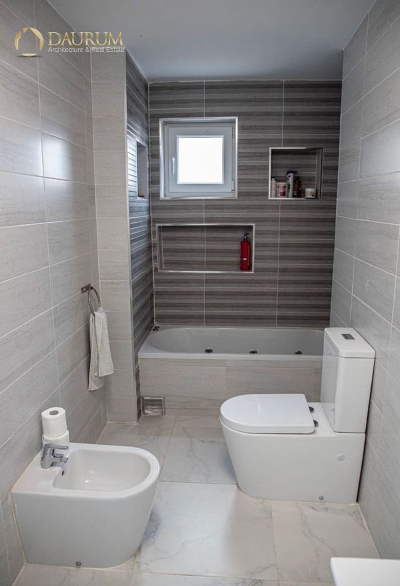 4 bedroom Villa for sale in Moralet with pool garage - € 340,000 (Ref: 9716574)