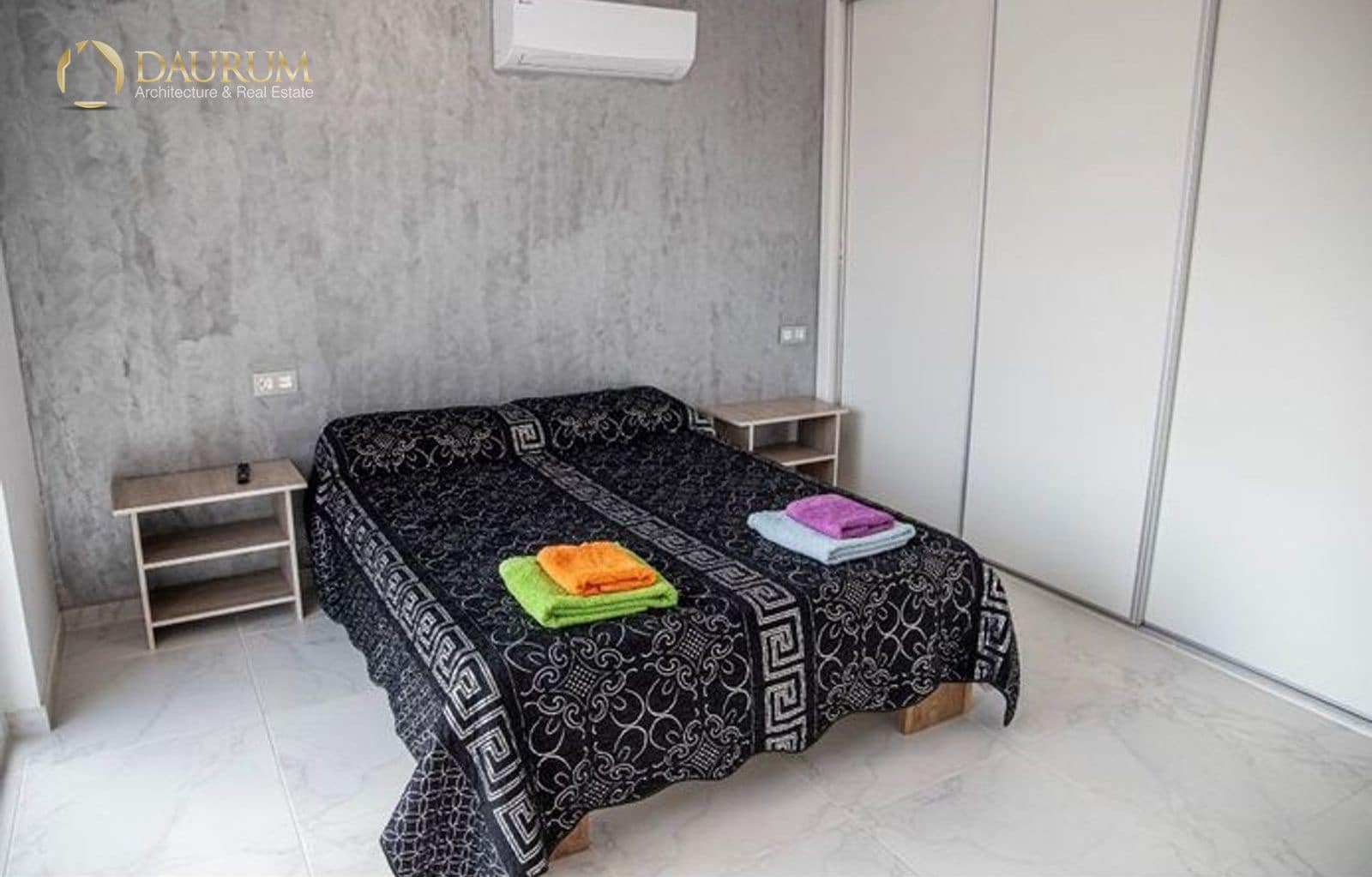 4 bedroom Villa for sale in Moralet with pool garage - € 340,000 (Ref: 9716574)