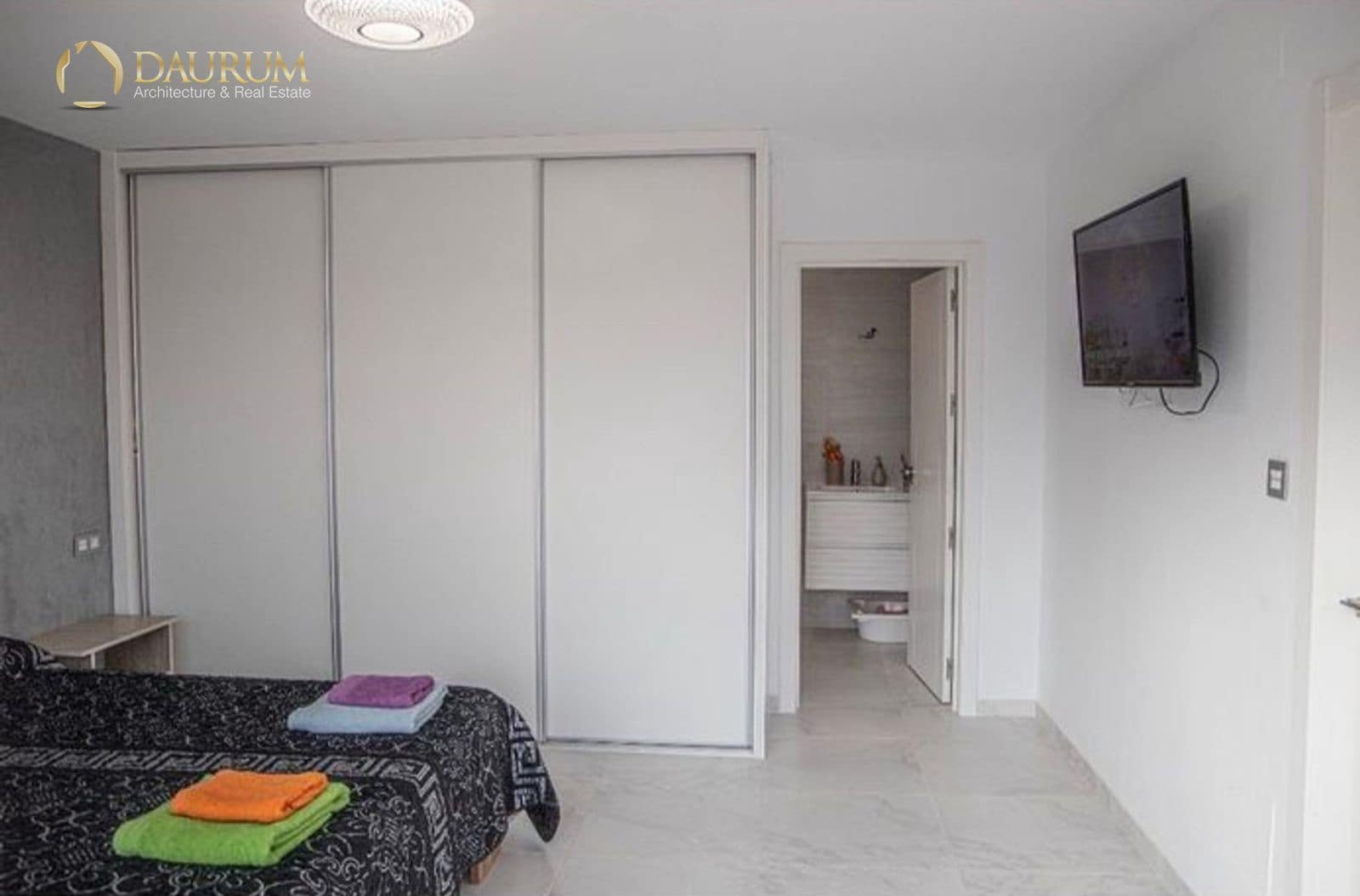 4 bedroom Villa for sale in Moralet with pool garage - € 340,000 (Ref: 9716574)