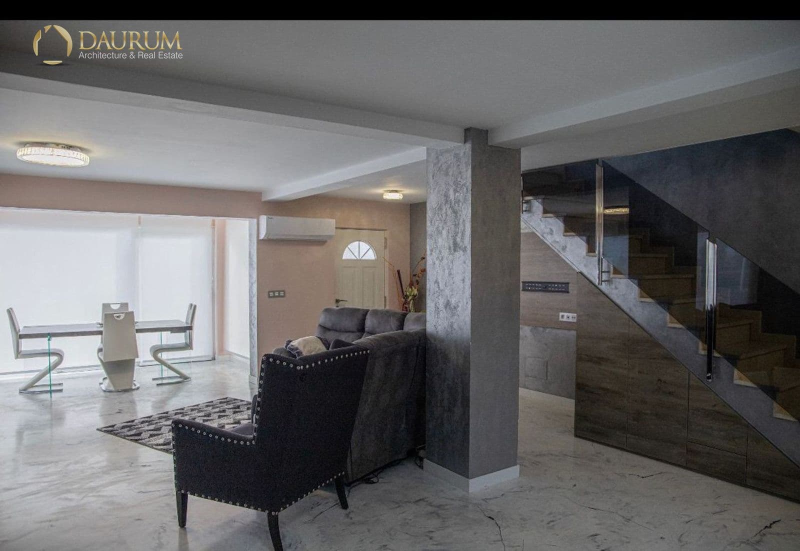 4 bedroom Villa for sale in Moralet with pool garage - € 340,000 (Ref: 9716574)