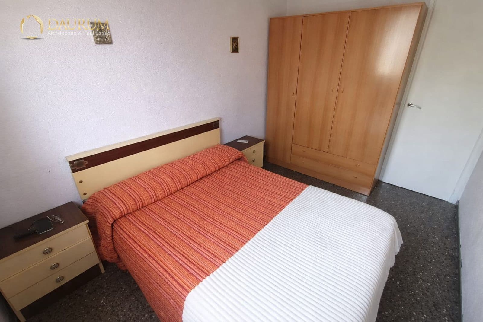 Piso de 3 habitaciones en Alicante / Alacant ciudad en venta - 130.000 € (Ref: 9720359)