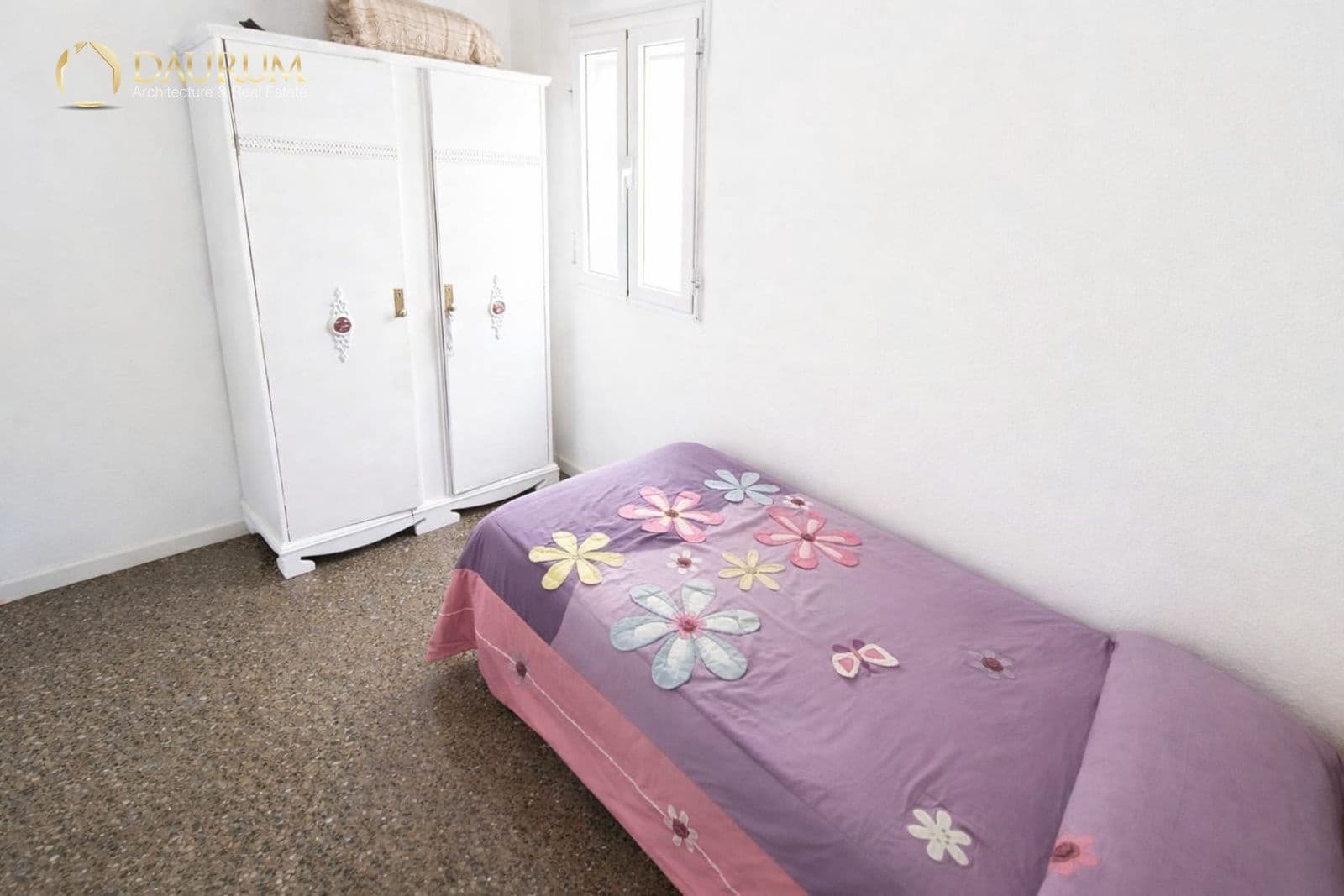 Piso de 3 habitaciones en Alicante / Alacant ciudad en venta - 130.000 € (Ref: 9720359)