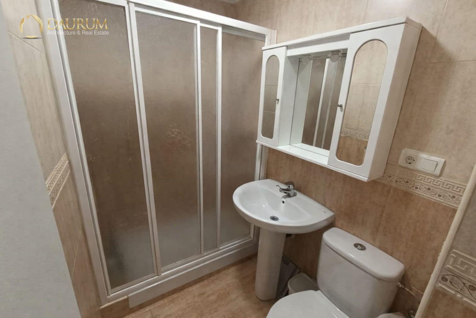 Piso de 3 habitaciones en Alicante / Alacant ciudad en venta - 130.000 € (Ref: 9720359)