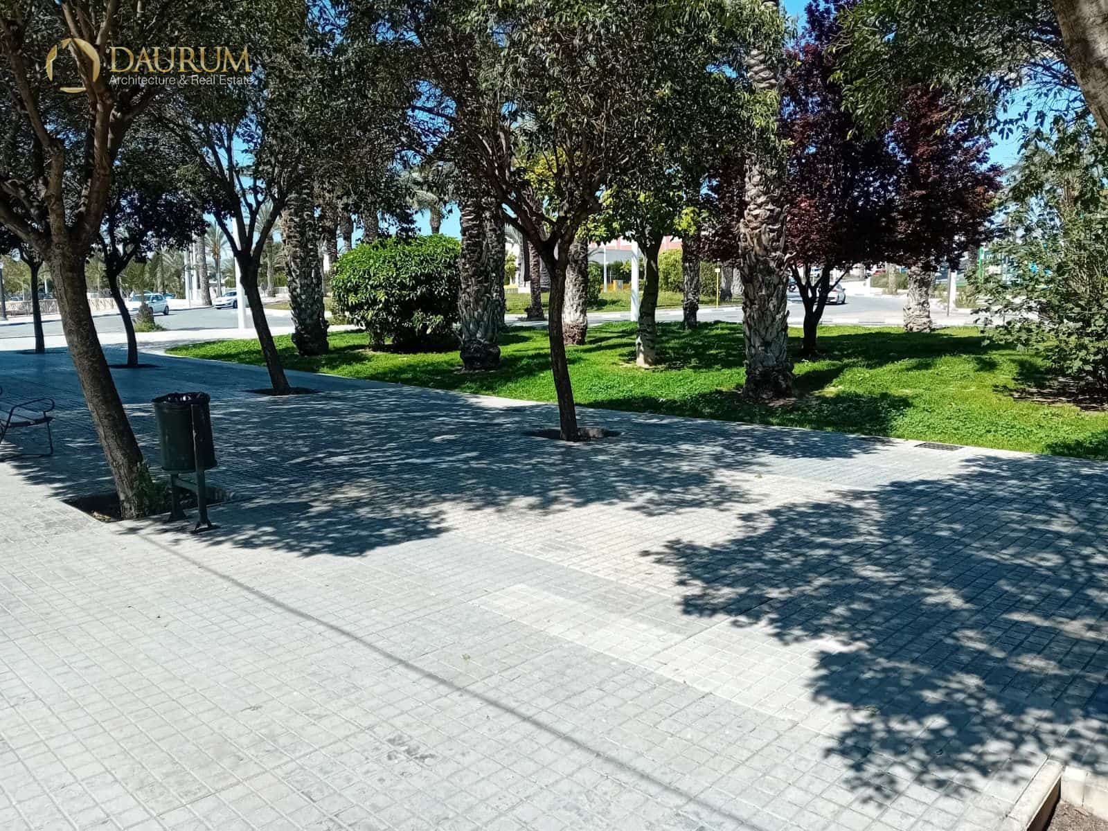 2 makuuhuone Asunto myytävänä paikassa Elche / Elx - 150 000 € (Ref: 9723470)