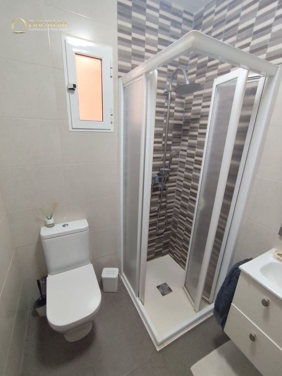 3 bedroom Flat for sale in Alicante / Alacant city - € 155,000 (Ref: 9723590)