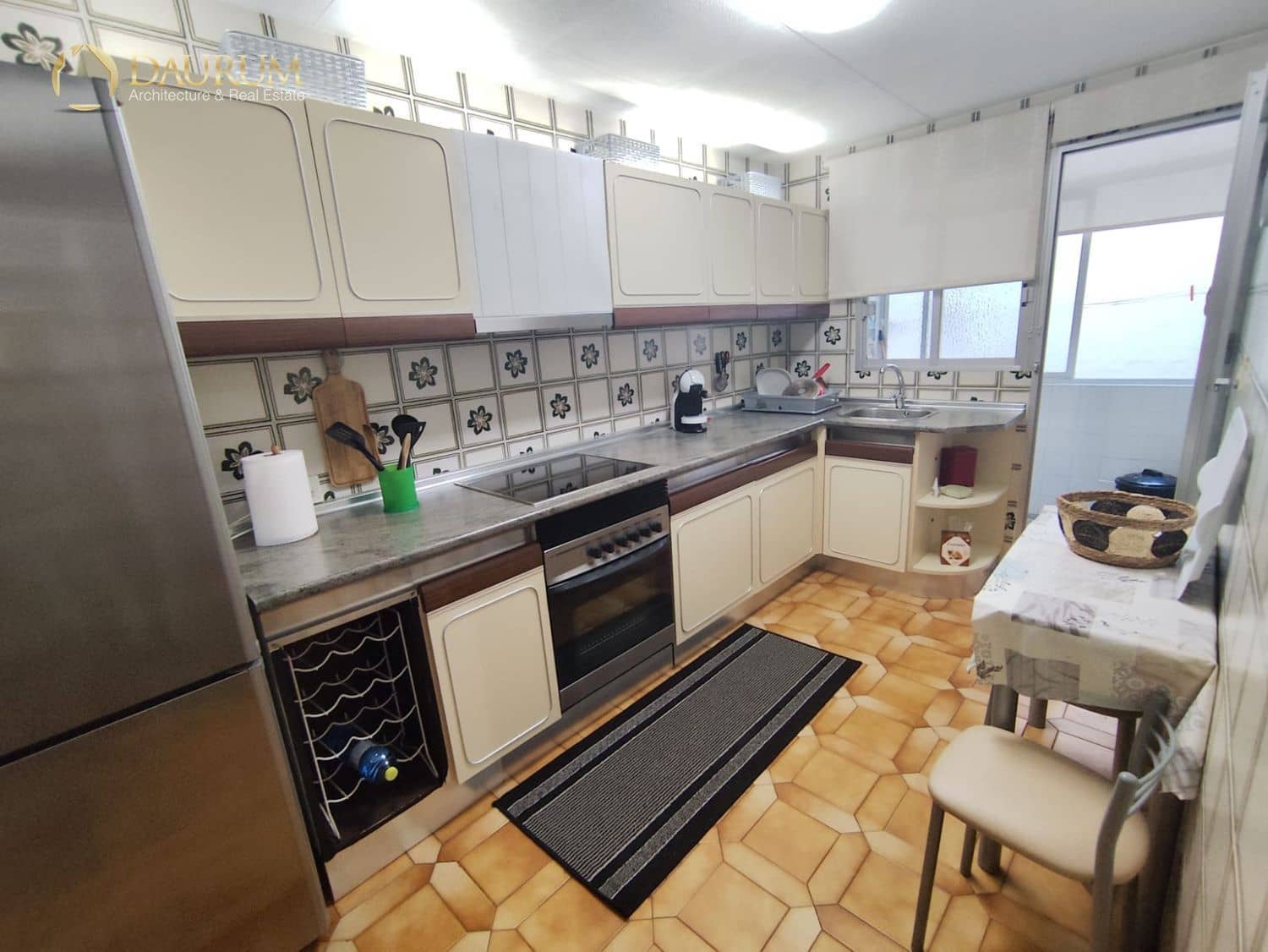 3 bedroom Flat for sale in Alicante / Alacant city - € 155,000 (Ref: 9723590)