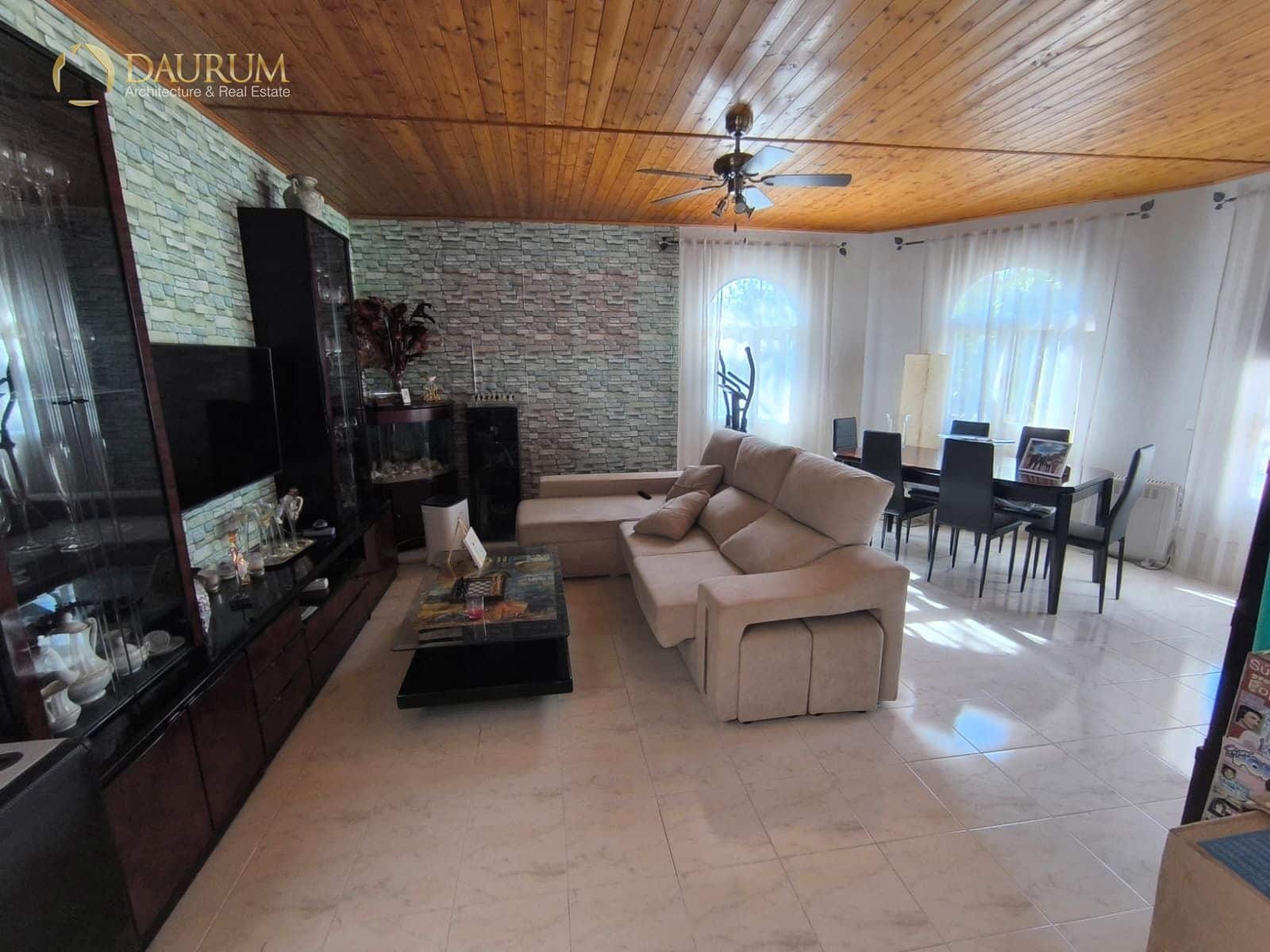 3 bedroom Villa for sale in Busot with pool garage - € 369,900 (Ref: 9730751)