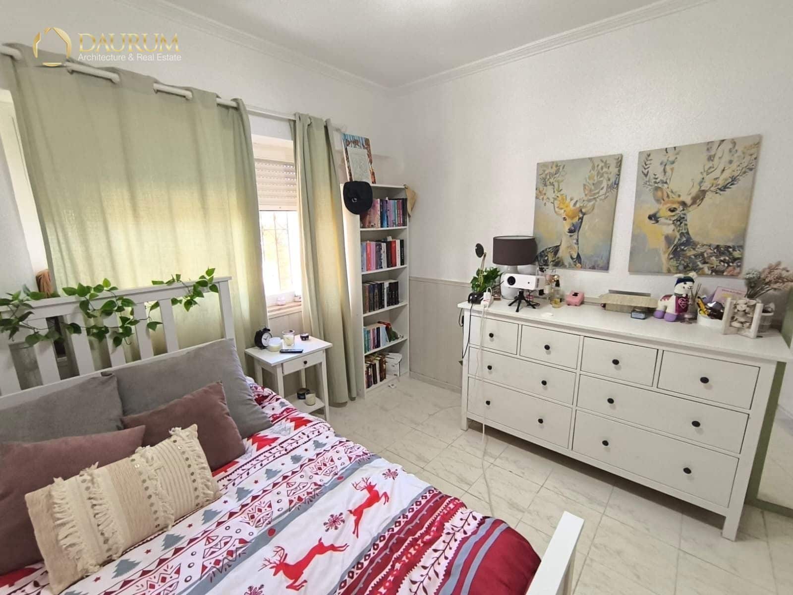 3 bedroom Villa for sale in Busot with pool garage - € 369,900 (Ref: 9730751)