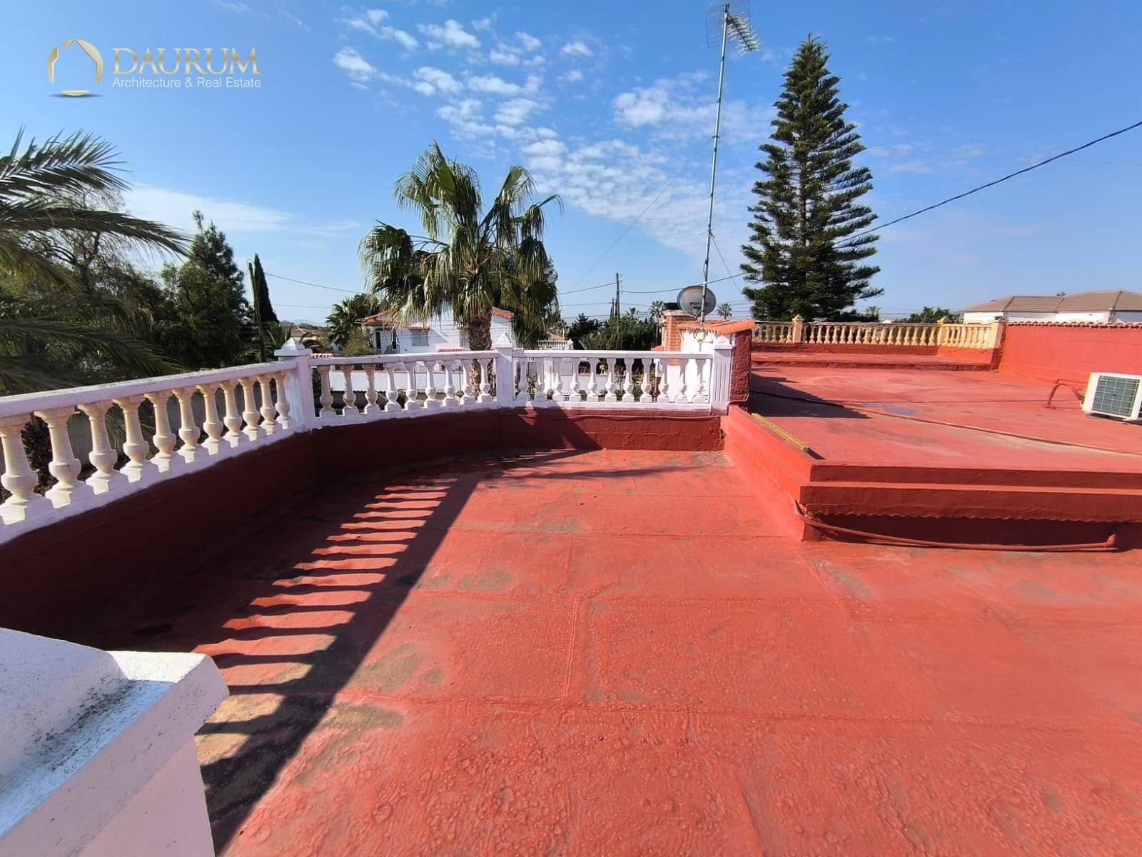 3 bedroom Villa for sale in Busot with pool garage - € 369,900 (Ref: 9730751)