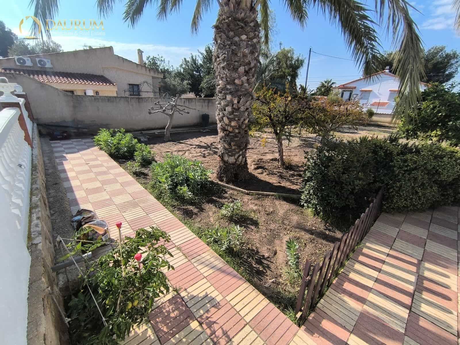 3 bedroom Villa for sale in Busot with pool garage - € 369,900 (Ref: 9730751)