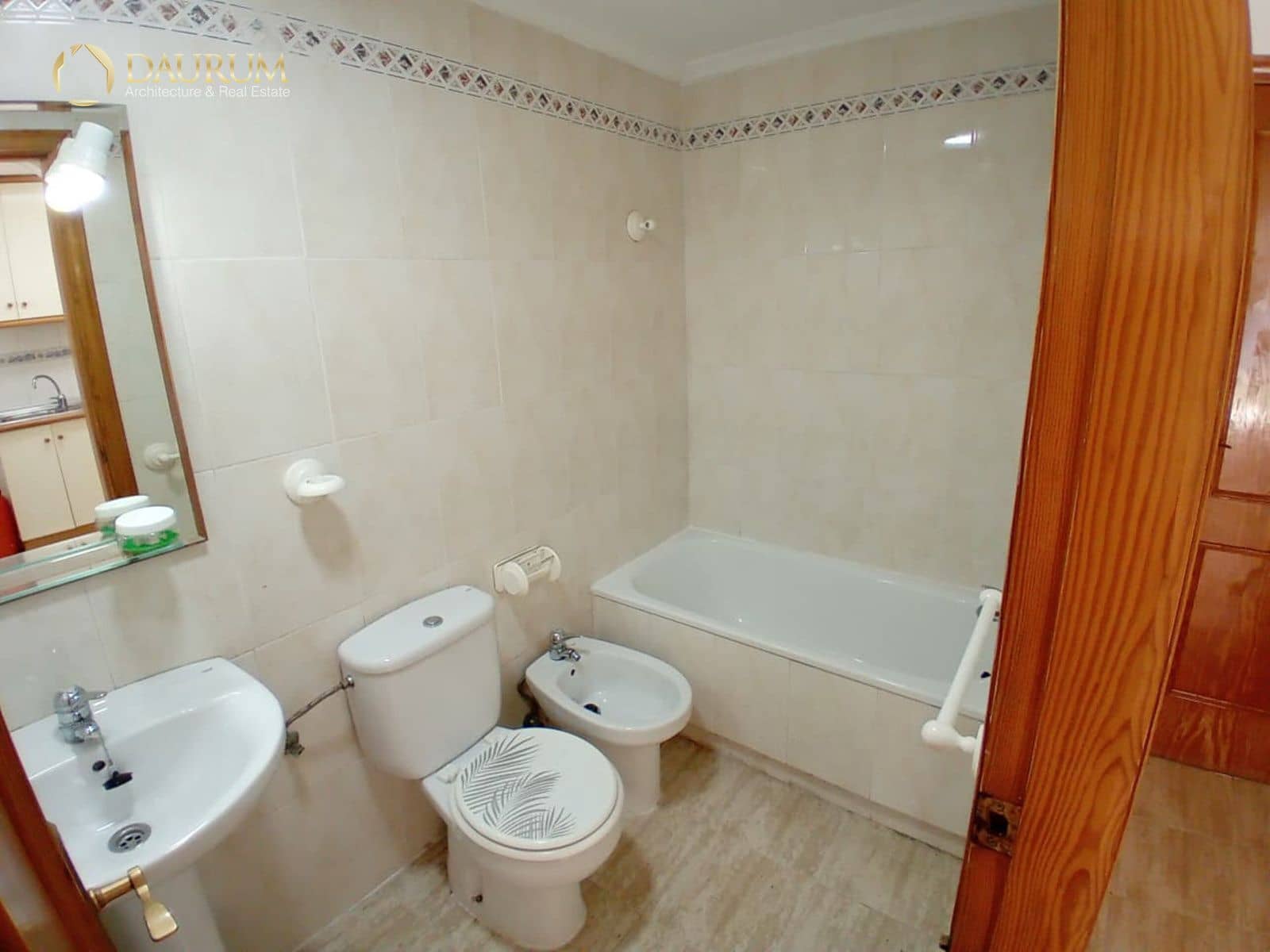 1 soveværelse Lejlighed til salg i Arenales del Sol med swimmingpool - € 141.500 (Ref: 9737042)