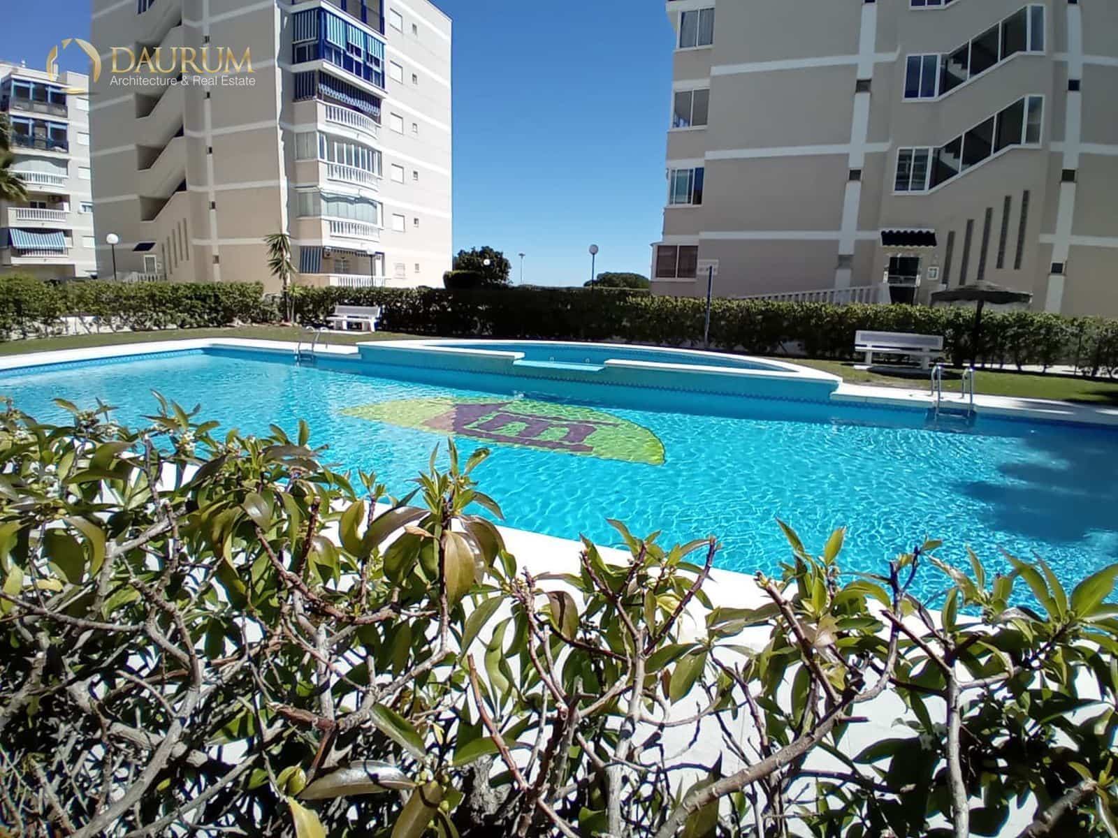 1 soveværelse Lejlighed til salg i Arenales del Sol med swimmingpool - € 141.500 (Ref: 9737042)