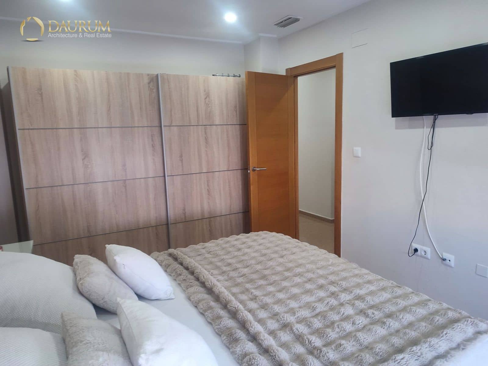 4 bedroom Flat for sale in Monforte del Cid with garage - € 168,000 (Ref: 9739205)