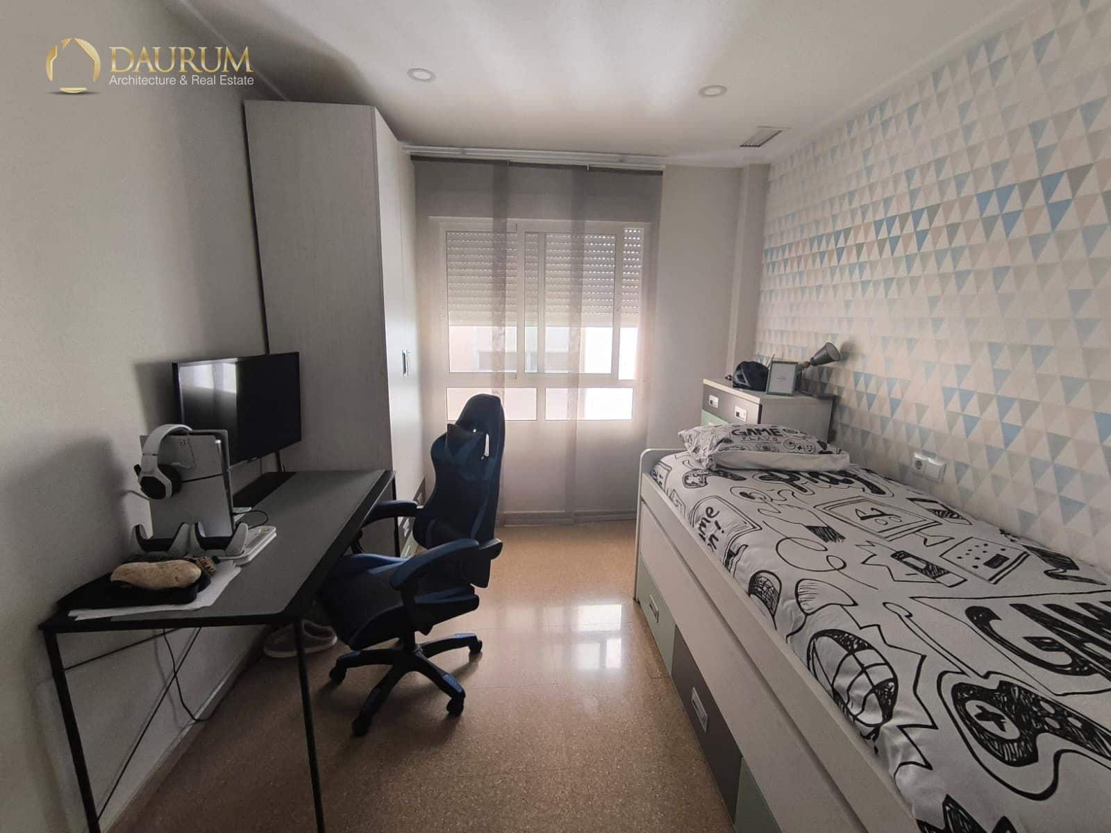 4 bedroom Flat for sale in Monforte del Cid with garage - € 168,000 (Ref: 9739205)