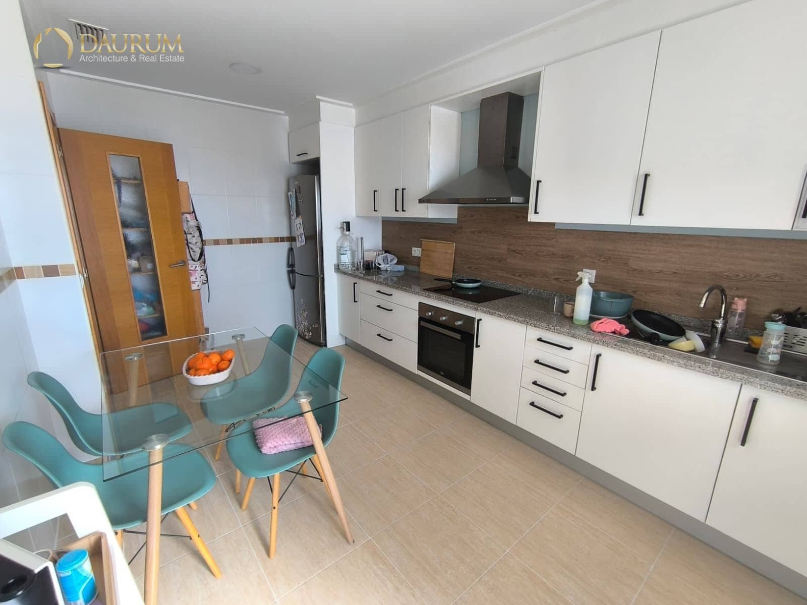 4 bedroom Flat for sale in Monforte del Cid with garage - € 168,000 (Ref: 9739205)