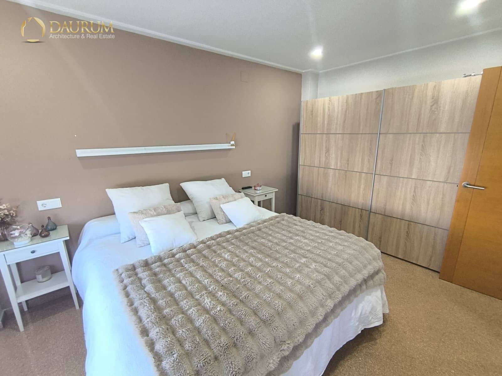 4 bedroom Flat for sale in Monforte del Cid with garage - € 168,000 (Ref: 9739205)