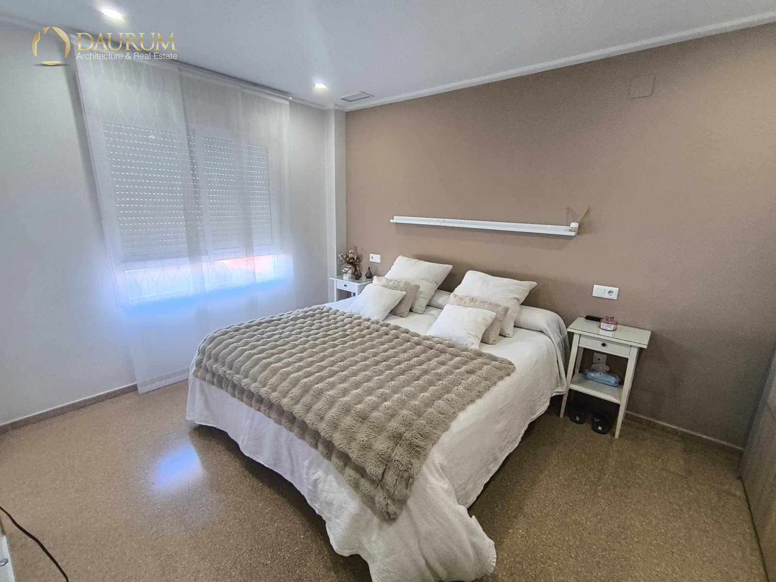 4 bedroom Flat for sale in Monforte del Cid with garage - € 168,000 (Ref: 9739205)