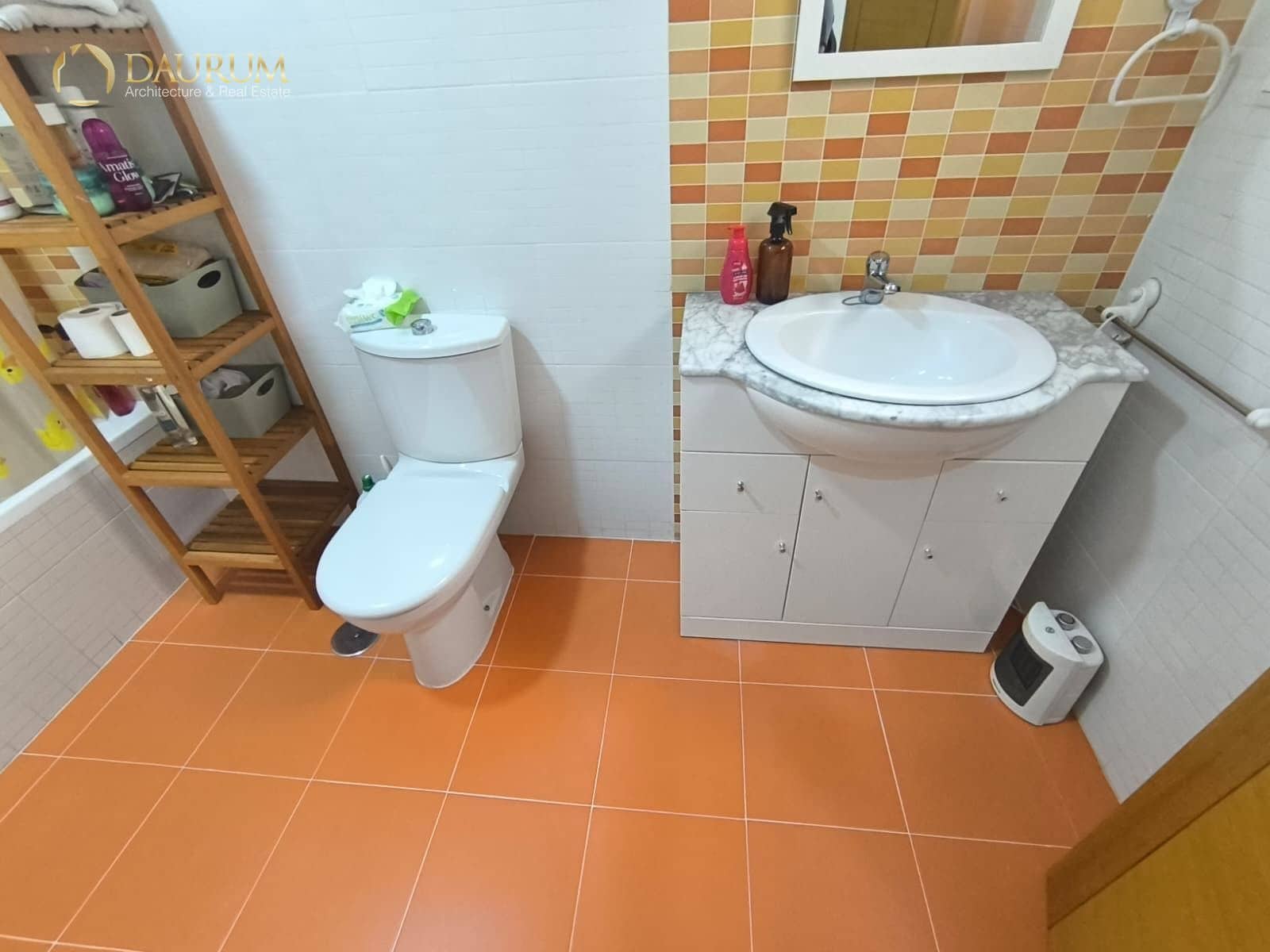 4 bedroom Flat for sale in Monforte del Cid with garage - € 168,000 (Ref: 9739205)