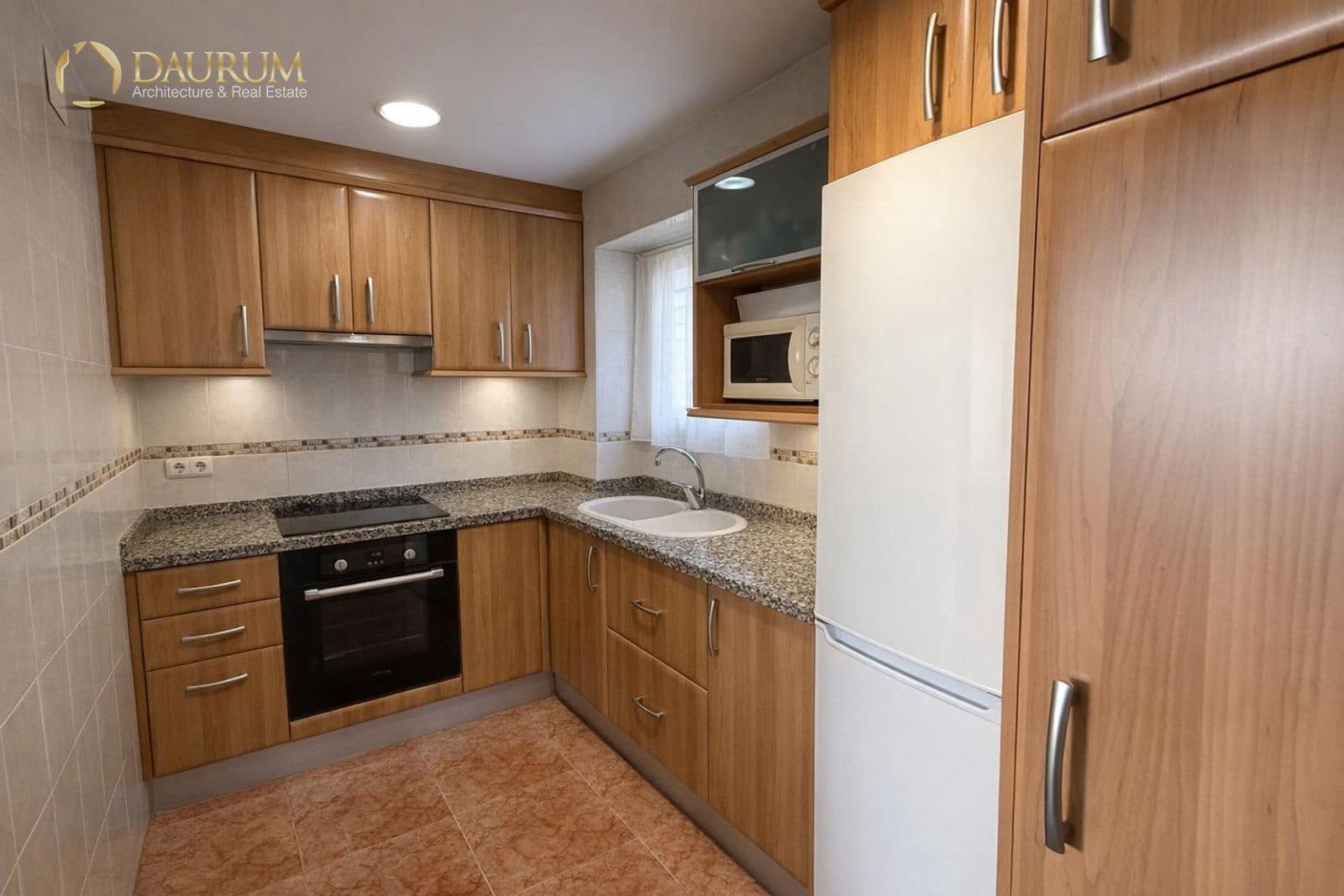 1 sovrum Lägenhet till salu i Alicante stad med pool garage - 240 000 € (Ref: 9753447)