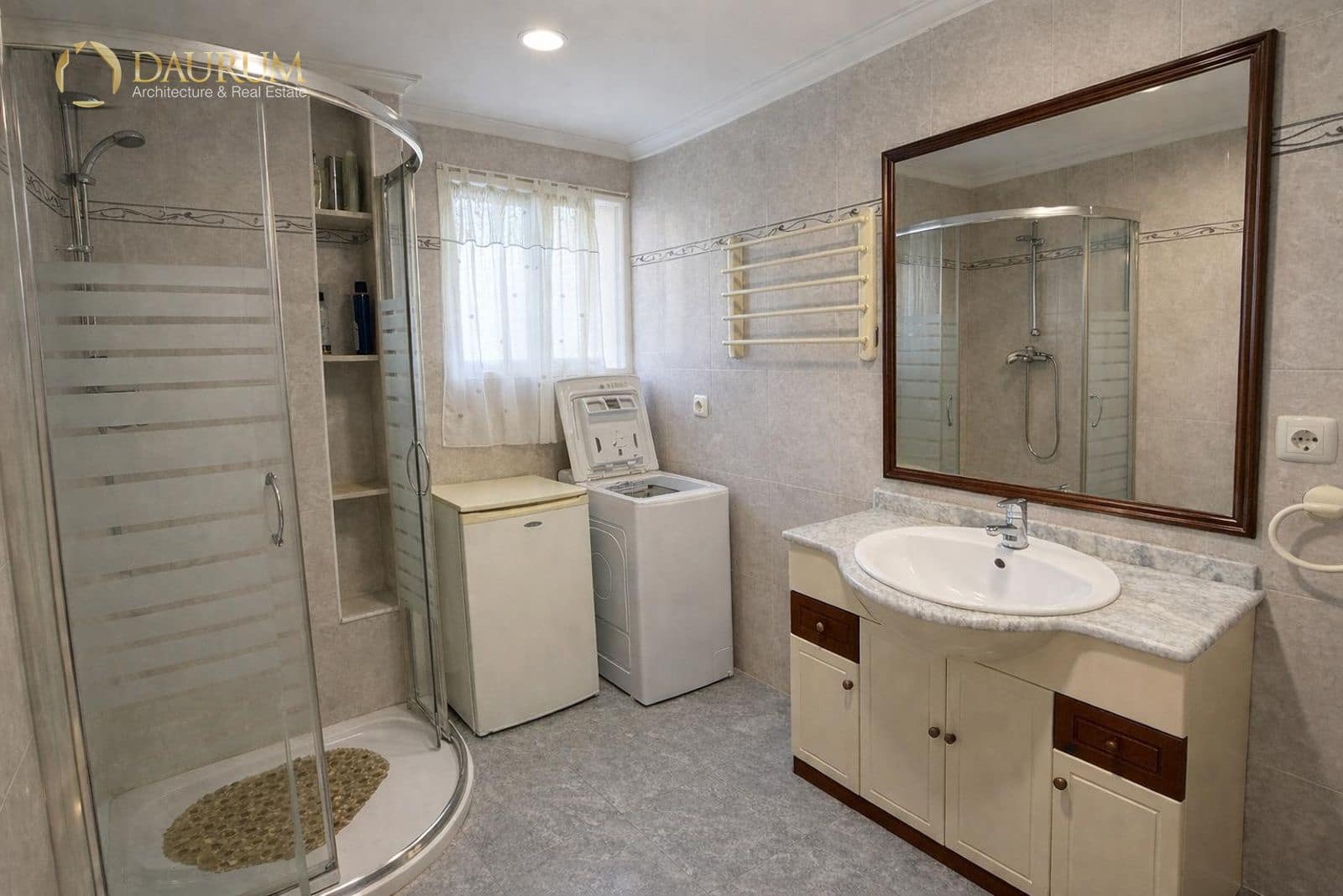 1 sovrum Lägenhet till salu i Alicante stad med pool garage - 240 000 € (Ref: 9753447)