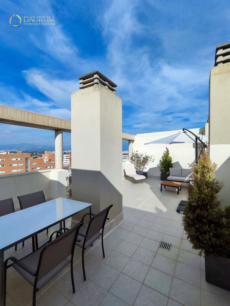 4 sovrum Takvåning till salu i Playa de San Juan med pool - 690 000 € (Ref: 9757892)