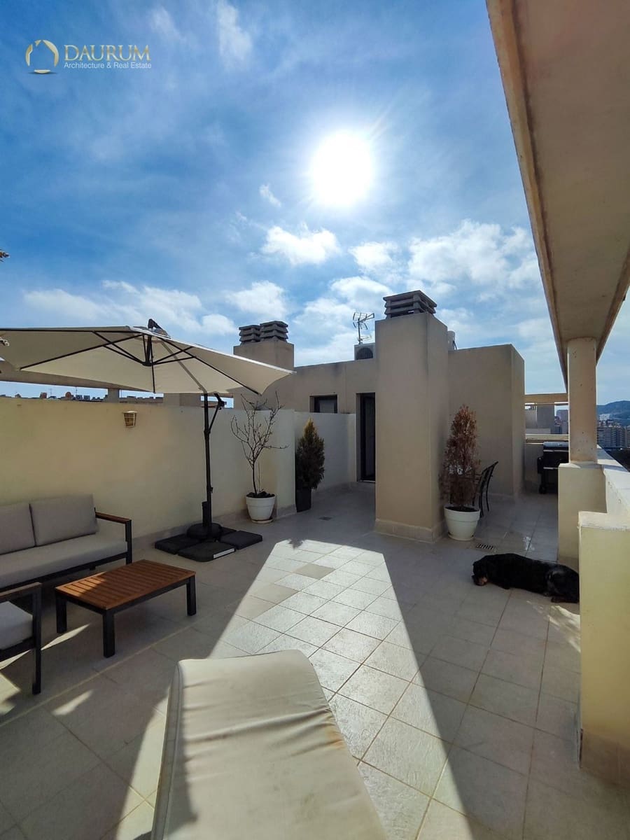 4 sovrum Takvåning till salu i Playa de San Juan med pool - 690 000 € (Ref: 9757892)