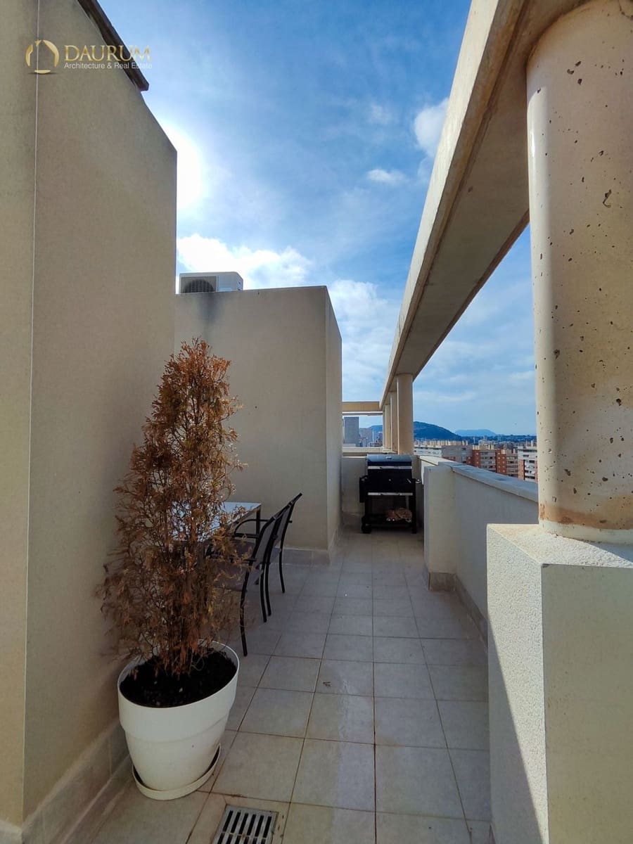 4 sovrum Takvåning till salu i Playa de San Juan med pool - 690 000 € (Ref: 9757892)