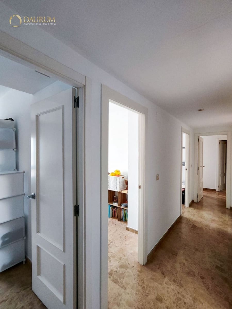 4 sovrum Takvåning till salu i Playa de San Juan med pool - 690 000 € (Ref: 9757892)