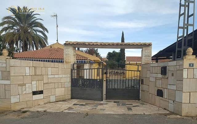 5 soveværelse Villa til salg i Moralet, Alicante by med garage - € 280.000 (Ref: 9759506)