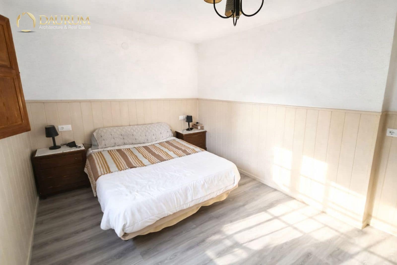 3 bedroom Villa for sale in Moralet with garage - € 230,000 (Ref: 9765339)