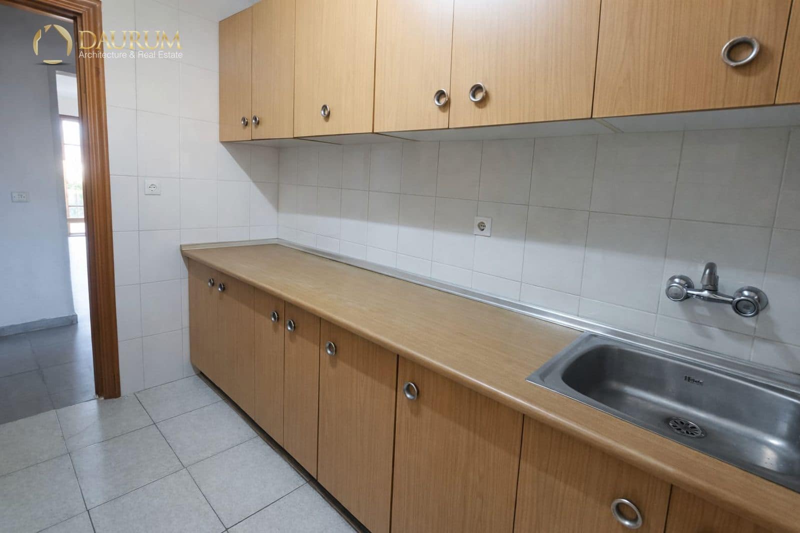 3 bedroom Villa for sale in Moralet with garage - € 230,000 (Ref: 9765339)