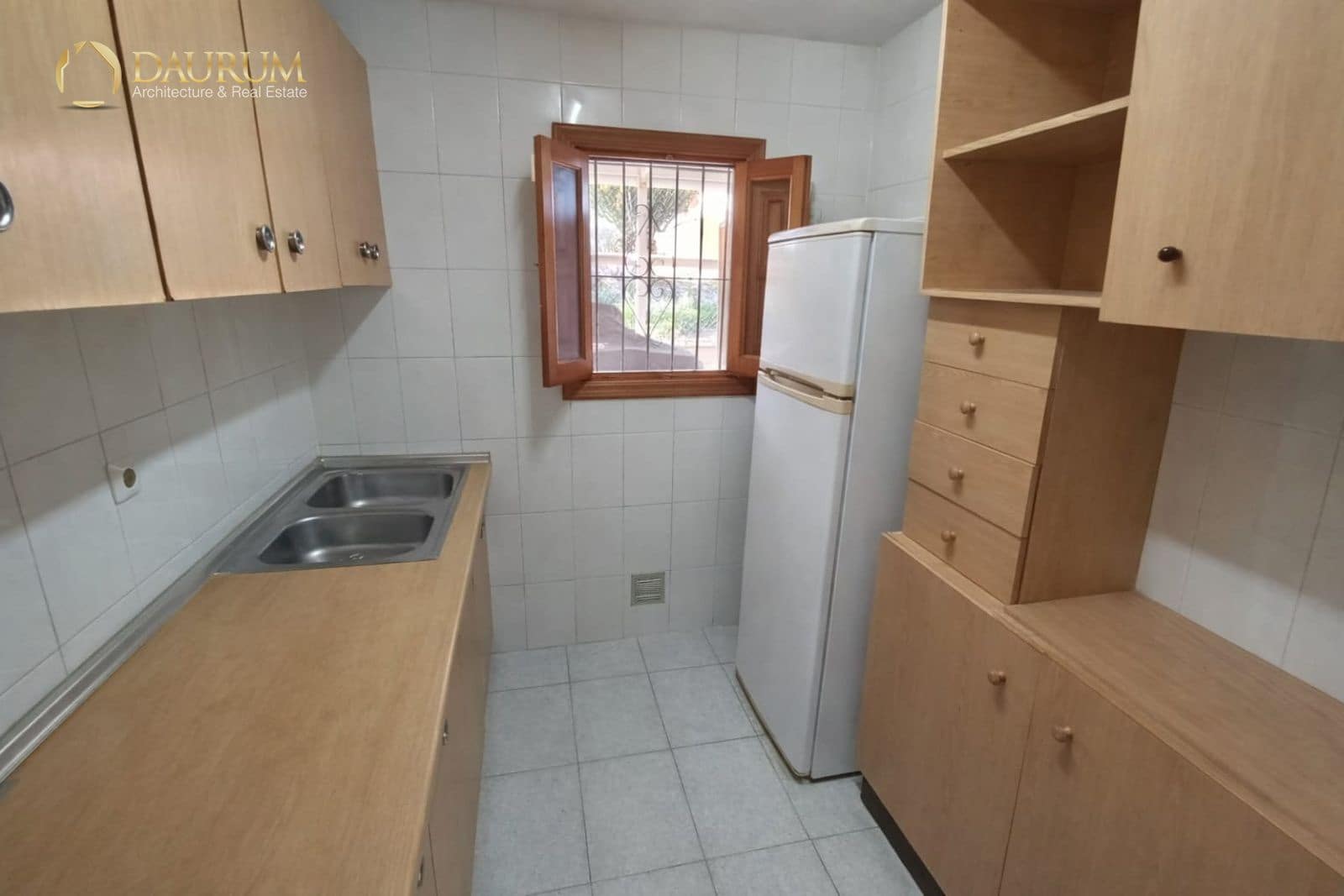 3 bedroom Villa for sale in Moralet with garage - € 230,000 (Ref: 9765339)