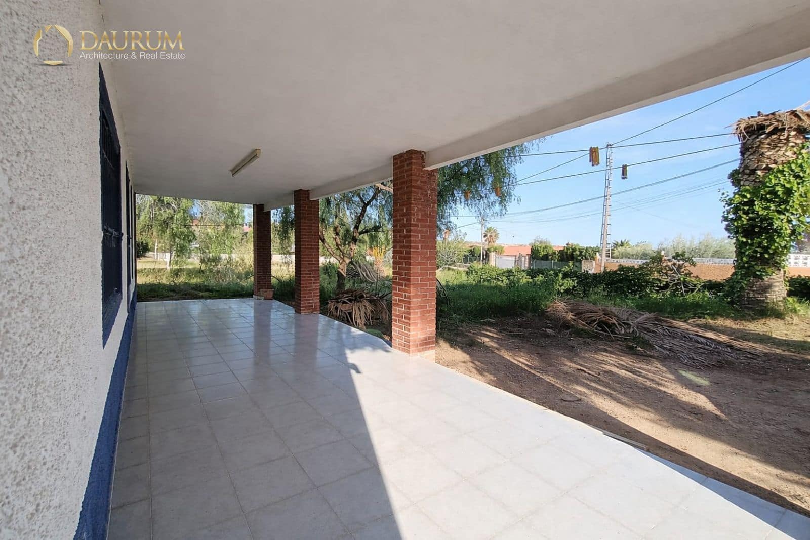 3 bedroom Villa for sale in Moralet with garage - € 230,000 (Ref: 9765339)