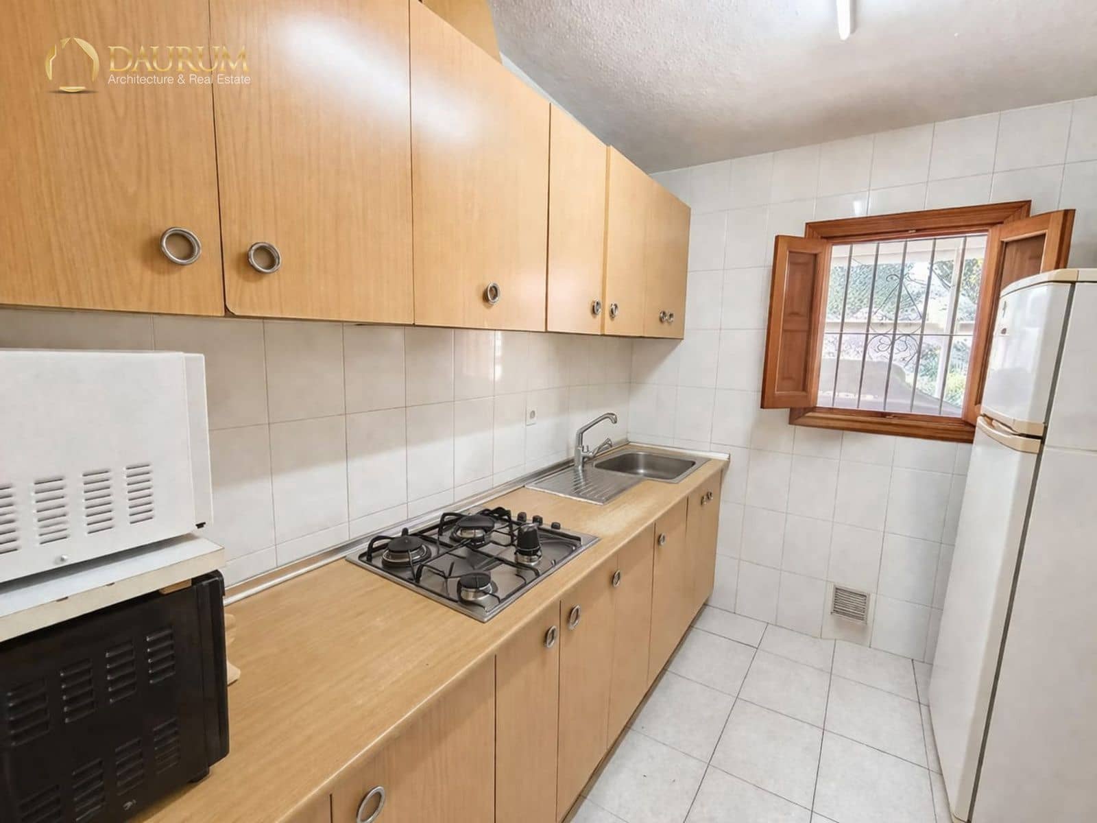 3 bedroom Villa for sale in Moralet with garage - € 230,000 (Ref: 9765339)