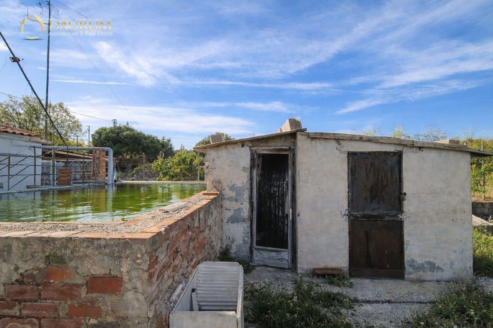 3 bedroom Villa for sale in Moralet with garage - € 230,000 (Ref: 9765339)