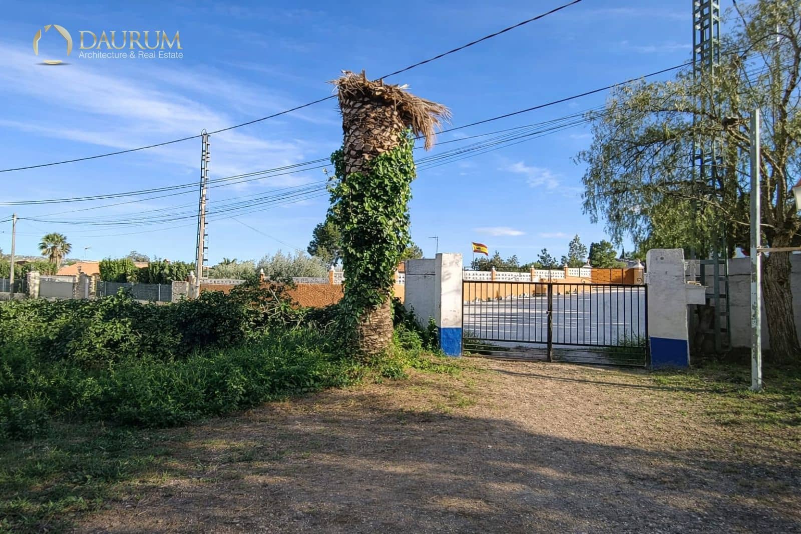 3 bedroom Villa for sale in Moralet with garage - € 230,000 (Ref: 9765339)