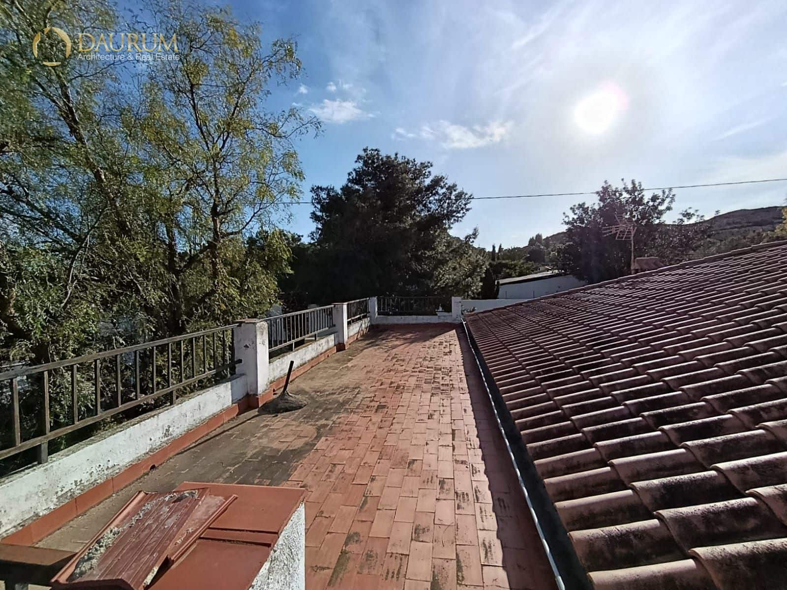 3 bedroom Villa for sale in Moralet with garage - € 230,000 (Ref: 9765339)