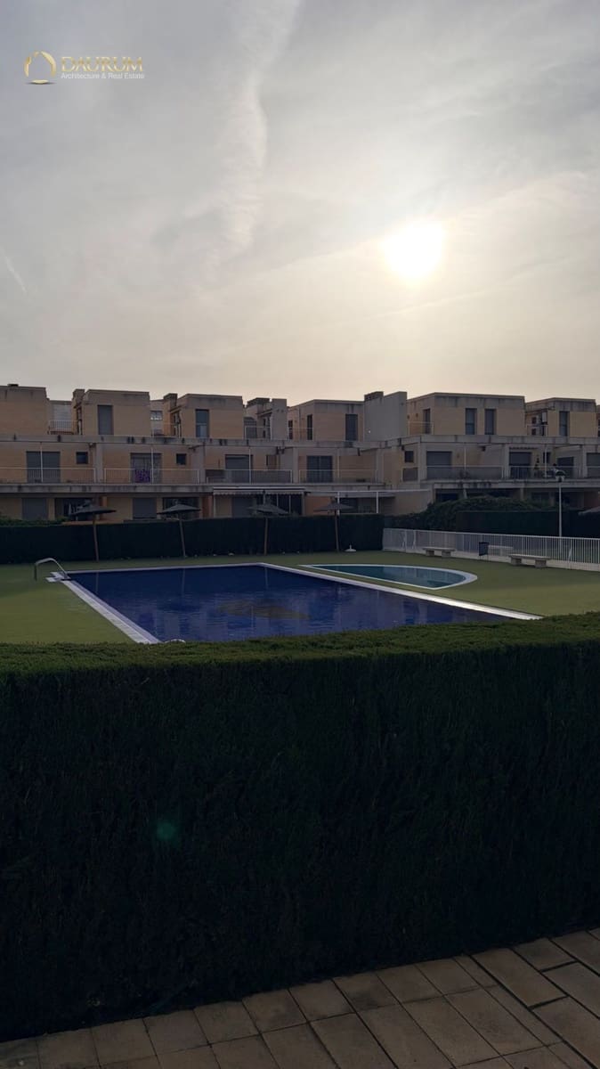 1 bedroom Flat for sale in Alicante / Alacant city with pool garage - € 279,000 (Ref: 9769915)