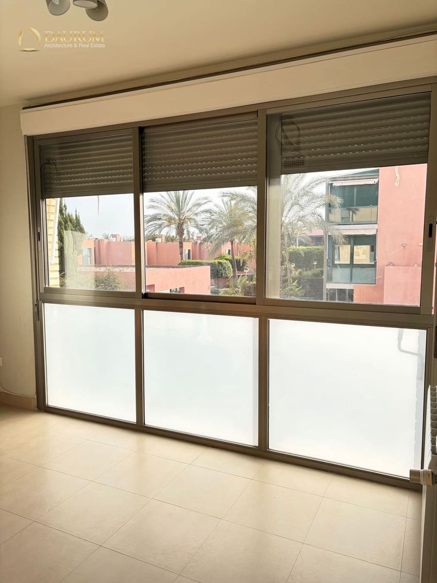 1 bedroom Flat for sale in Alicante / Alacant city with pool garage - € 279,000 (Ref: 9769915)