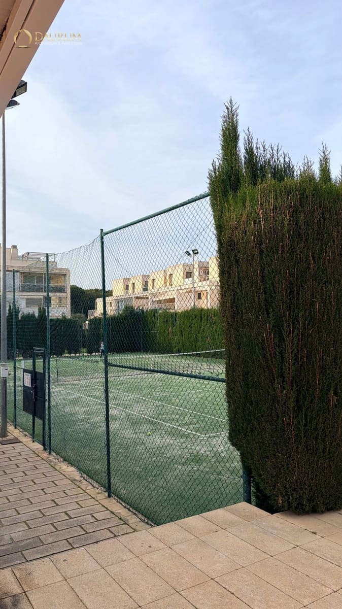 1 bedroom Flat for sale in Alicante / Alacant city with pool garage - € 279,000 (Ref: 9769915)