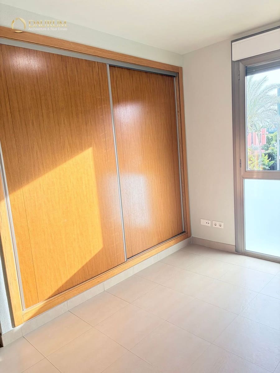 1 bedroom Flat for sale in Alicante / Alacant city with pool garage - € 279,000 (Ref: 9769915)