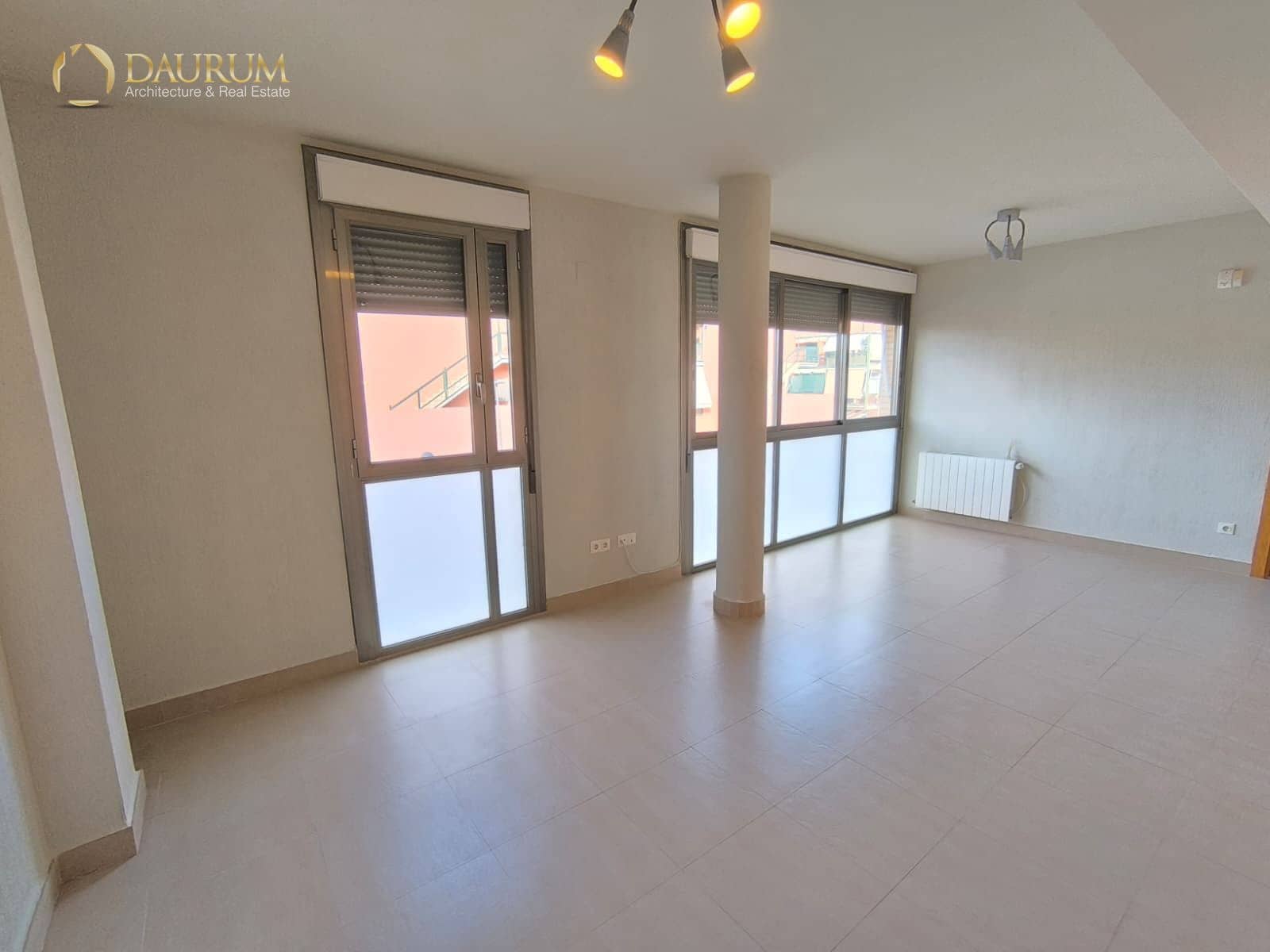 1 bedroom Flat for sale in Alicante / Alacant city with pool garage - € 279,000 (Ref: 9769915)