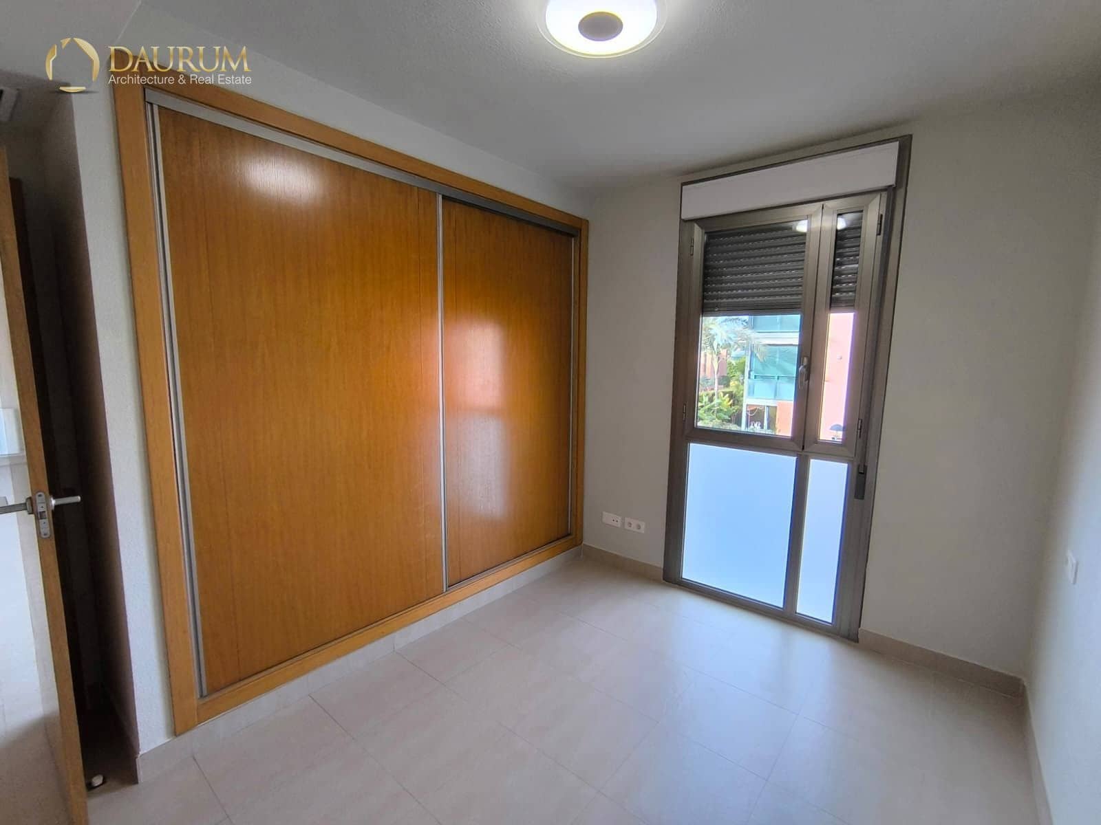 1 bedroom Flat for sale in Alicante / Alacant city with pool garage - € 279,000 (Ref: 9769915)