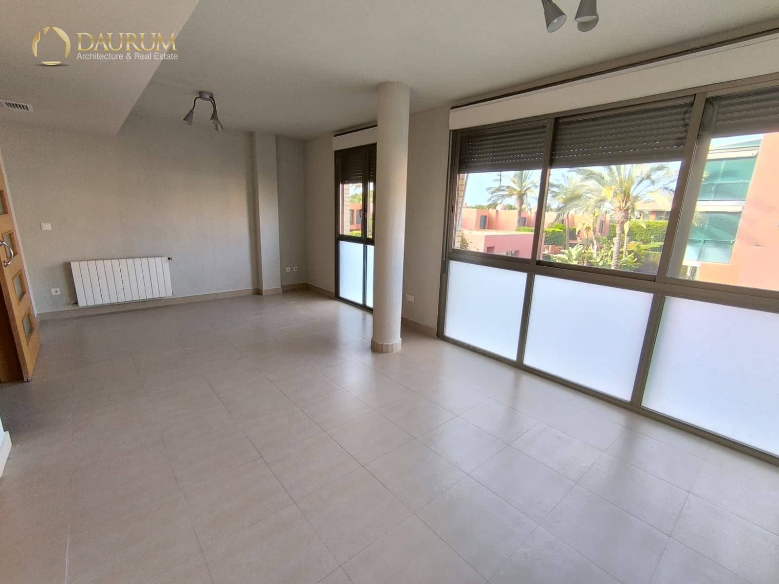 1 bedroom Flat for sale in Alicante / Alacant city with pool garage - € 279,000 (Ref: 9769915)