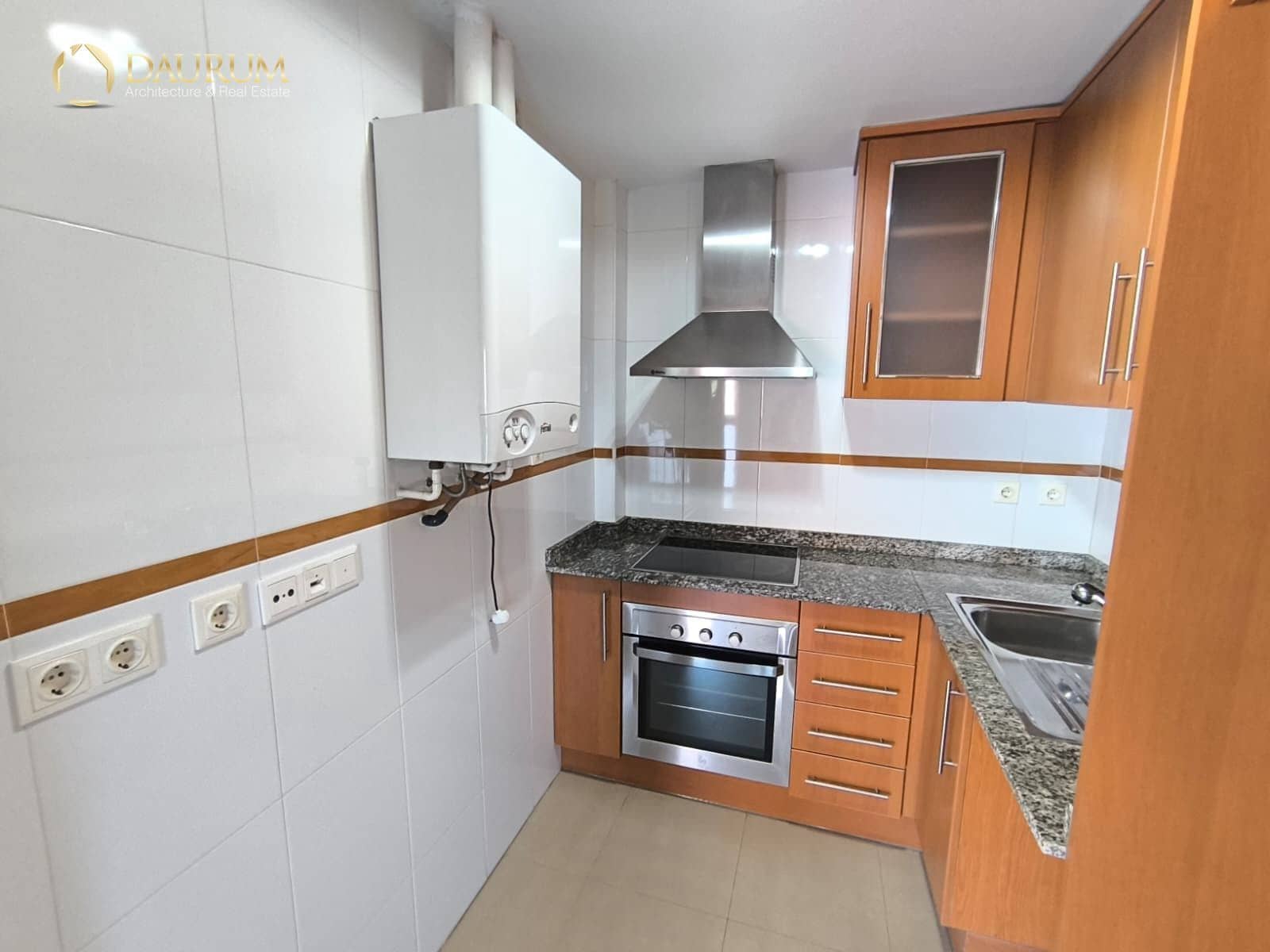 1 bedroom Flat for sale in Alicante / Alacant city with pool garage - € 279,000 (Ref: 9769915)