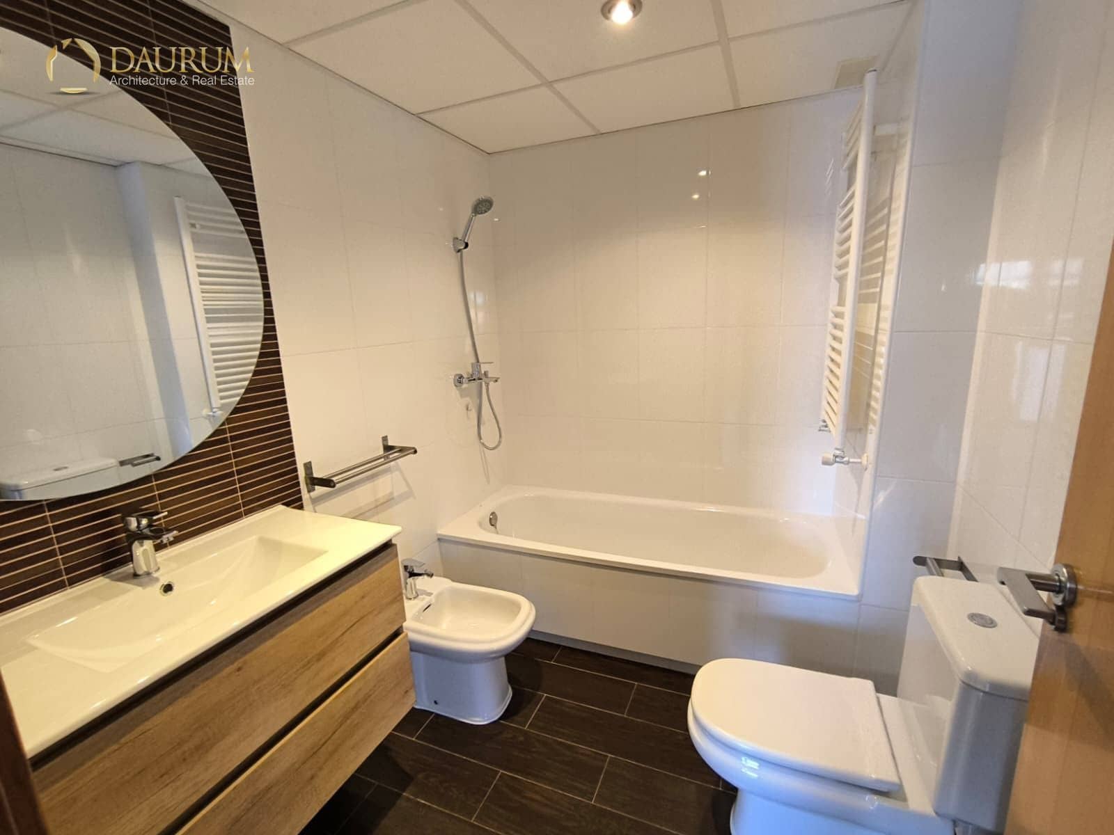 1 bedroom Flat for sale in Alicante / Alacant city with pool garage - € 279,000 (Ref: 9769915)