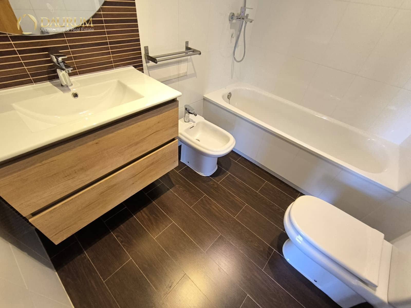 1 bedroom Flat for sale in Alicante / Alacant city with pool garage - € 279,000 (Ref: 9769915)