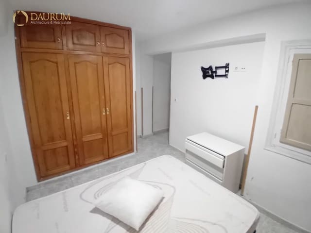 2 slaapkamer Flat te koop in Carolinas Altas, Alicante stad - € 125.000 (Ref: 9771792)