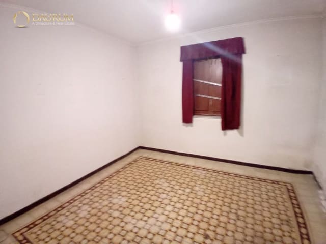 4 soverom Villa til salgs i Alicante by - € 325 000 (Ref: 9771793)